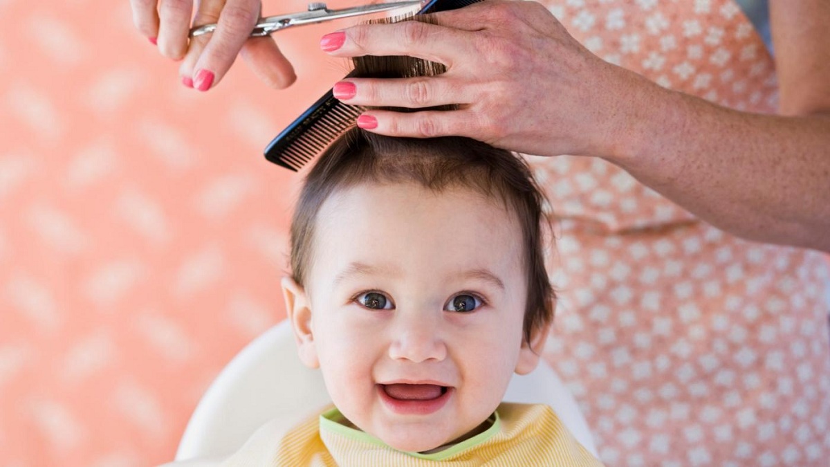 Tips Merawat Rambut Bayi Tumbuh Sehat Alami Jurnal Keluarga